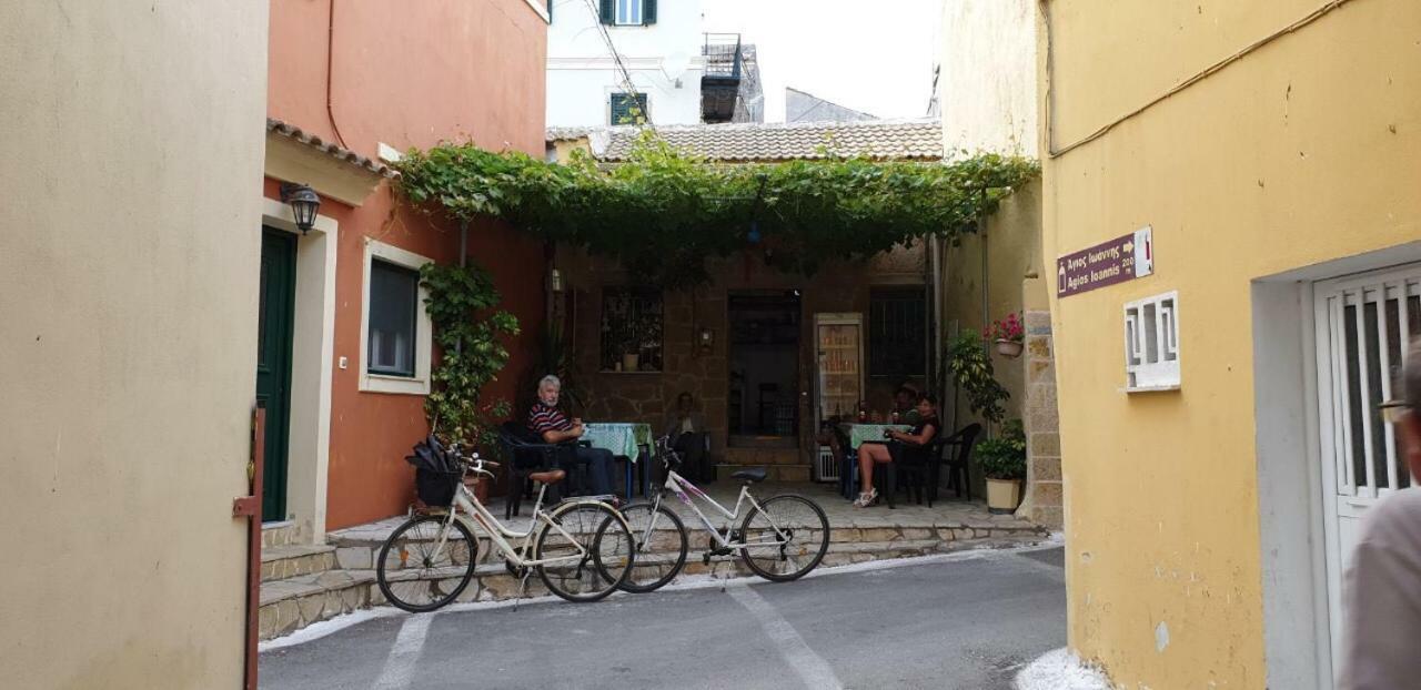 La Casa Del Barbiere Appartement Argyrades